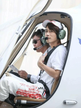 <b>《我家那小子》陈学冬为演戏学习开飞机，大姨直呼：心脏受不了 </b>