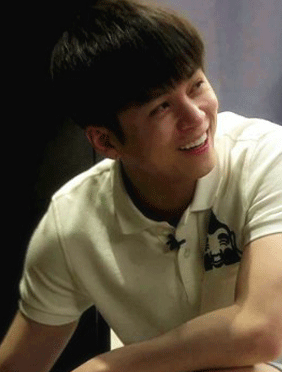 <b>武艺遇“心动女孩”被主动搭线 《我家那小子》秒变害羞脸 </b>