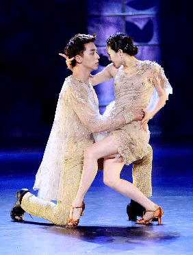 <b>明星选手变评委？《新舞林大会》创新模式引争议</b>