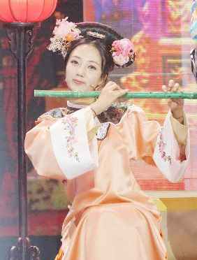 <b>杜沁怡录制《跨界喜剧王》 穿越版“尔晴”引现场爆笑</b>