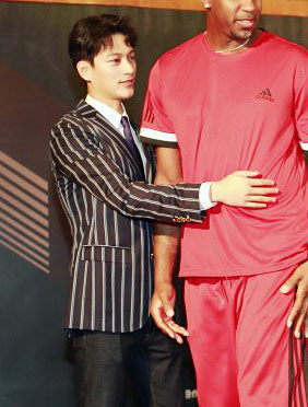 <b>超级企鹅联盟篮球赛落幕 刘帅良罚球绝杀夺冠super3</b>