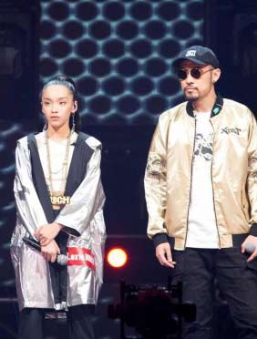 <b>《中国新说唱》巅峰之战张震岳热狗倾力嗨唱火力全开 刘柏辛Lexie荣获第四</b>