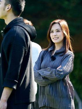 <b>钟欣潼《爸妈学前班》变身“见习妈妈”  首期虐狗狂秀恩爱</b>