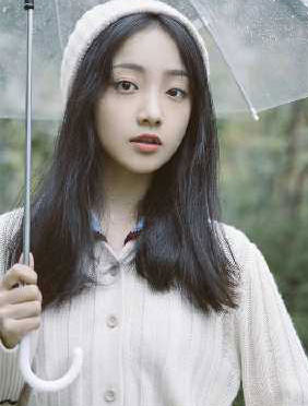 <b>吴佳怡亮相运动赛场 挑战接力奔跑上线</b>