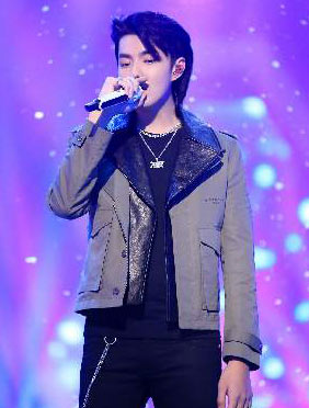 <b>《下一站传奇》震撼收官，杨昊铭唯美演绎胡海泉经典之作一举夺冠</b>