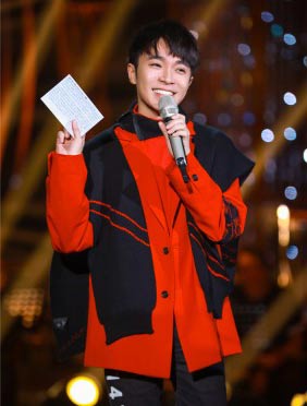 <b>吴青峰《歌手》2019第四期继续蝉联高排名</b>