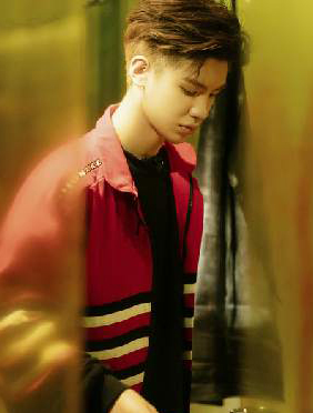 <b>黄明昊《密室大逃脱》被“坑”搅醋锅 勤奋认真频获称赞</b>