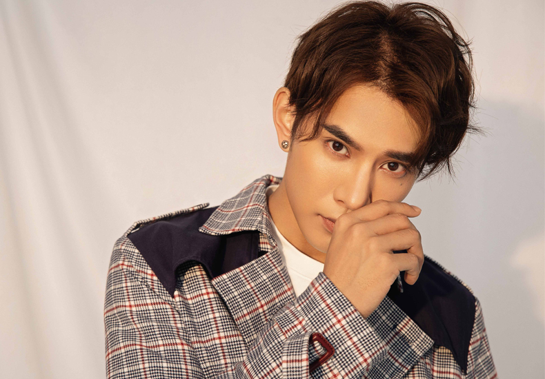 多面时尚冯建宇 童趣亦是英伦绅士的低喃细语