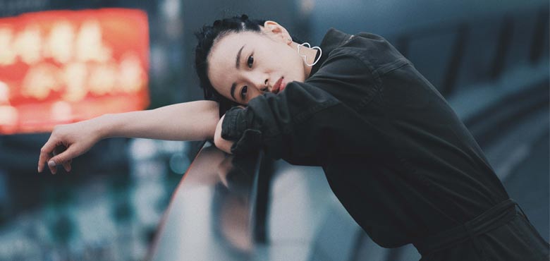 A爆了！李梦出席时尚活动酷帅有型风格卓然