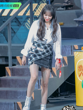 <b>《极限青春》今晚20点开播  王珞丹、王一博、程潇开启硬核滑板之旅</b>