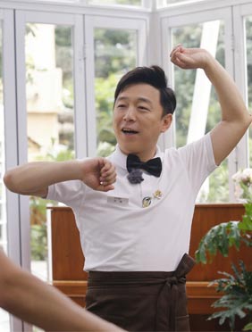 <b>《忘不了餐厅》秒变“美食试胆大会” “皮皮渤”请陈赫吃“龙虱”</b>