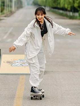 <b>《极限青春》开“虐”领队  王珞丹告白板圈大Pro 王一博遭程潇吐槽</b>