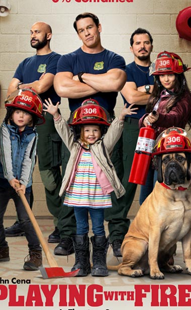 《救火奶爸》（暂译）曝首款预告海报 硬汉“赵喜娜”带娃开挂画风爆笑