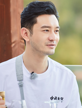 <b>黄晓明《中餐厅》兑现承诺买冰箱 体恤员工狂加餐</b>