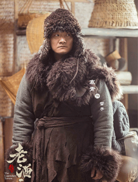 <b>《老酒馆》热播 寒青细腻“眼技”获好评</b>