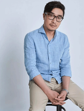 <b>卢鑫玉浩《欢乐解忧店》直播带货 发现喜剧的更多可能性 </b>