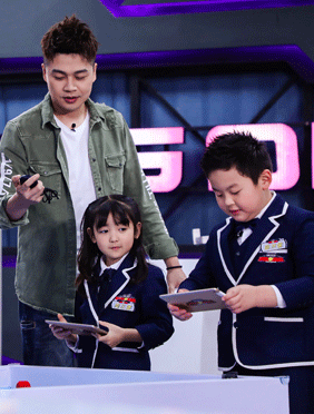 <b>“铁甲童心”系列巡展首站登陆上海，青少年亲身体验机器人竞技魅力</b>