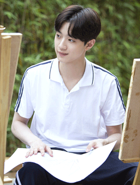 <b>《初恋那件小事》成长火花再升级 赖冠霖王润泽重组兄弟成难题</b>