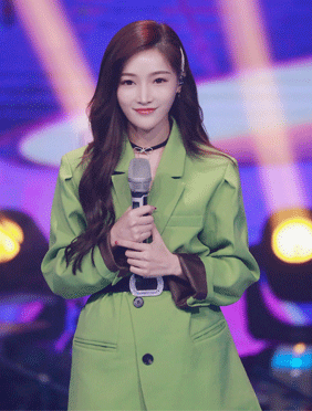 <b>“95后版《爱拼才会赢》”引全场“蹦颠儿” 素人歌手嗨唱故事共鸣全场</b>