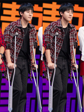 <b>周奇《演员请就位》带伤拍戏 《孔雀》演技在线可塑性引热议   </b>