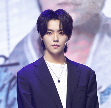 <b>肖宇梁亮相《反骗天下》发布会 献舞极乐净土掀热潮</b>