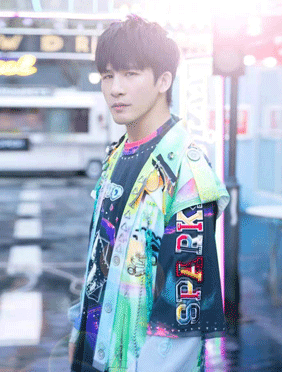 <b>大张伟20周年新专辑“撒花”上线  用音乐证明“爱是件更美好的事”</b>