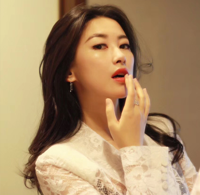 <b>《精英律师》朱珠演绎气质秘书  智商情商双在线</b>