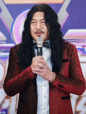 <b>“大陆迪克牛仔”雪十郎惊艳陌陌直播17惊喜夜 用摇滚为南京暖冬</b>