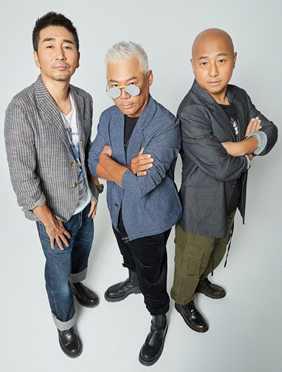 <b>绿皮车首组硬核写真曝光 老炮儿萌叔随意切换</b>