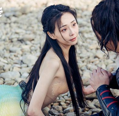 <b>《东海人鱼传》热播 邱诗媛人鱼“绝技”惊艳网友</b>