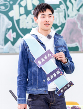 <b>这个世界太美了，无私保护世界的那些人更美</b>