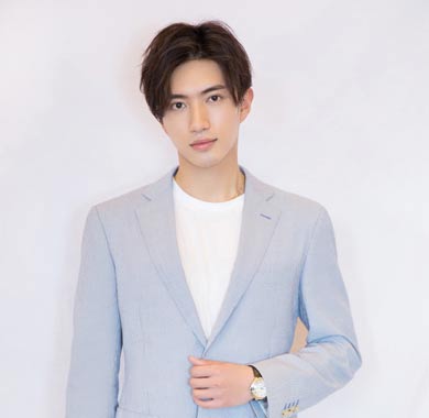 <b>《危险的她》开播   张博涵心动演绎热情年下小狼狗</b>