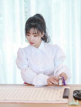 <b>《漫游记》郭麒麟遭众人“围攻” 钟汉良收获生日祝福</b>