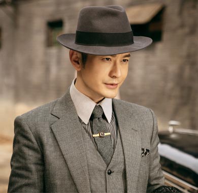 <b>黄晓明《鬓边不是海棠红》今日开播  饰演爱国商人程凤台引热议</b>