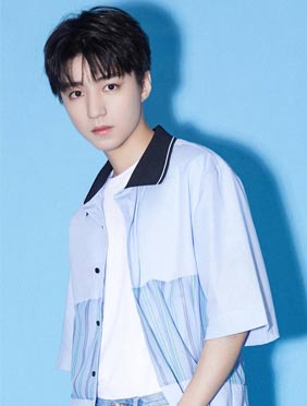 <b>王俊凯被摇滚乐手花式夸赞 暖心总裁再上线</b>