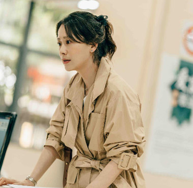 <b>《心居》冯晓琴感染力十足 海清被称赞生活剧天花板</b>