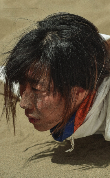 《荒原》曝“愁惨弱”特辑  任素汐奉献“毁容式”表演