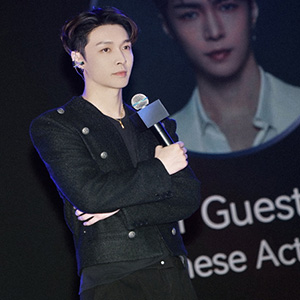 张艺兴出席魔法原子硅谷大会 中国智造与中国文化同台共振