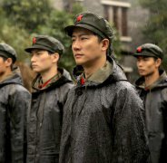 黄轩《芳华》日本上映获好评 好人刘峰再度“芳华”绽放