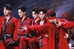 熊艺文蒙眼造型惊艳《舞蹈风暴》舞台 网友直呼“太仙了”