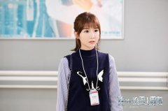 毛晓彤化身“职场锦鲤” 双剧热播走花路