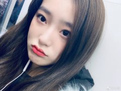 柴蔚晒自拍感叹 《初恋那件小事》林开拓表白何欣遭拒