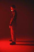 曾轶可发布全新单曲 送一朵玫瑰给昔日圣诞