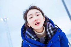 周冬雨《小小的追球》北极行终章  大秀精灵眼妆仙气十足