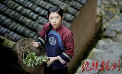 《绝境铸剑》何蓝逗用歌声诠释信仰