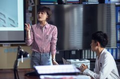 洪佳宁《完美关系》金牌小助理征服观众， 线上线下实力宠粉