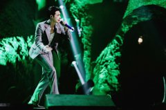 张艺兴《我是唱作人 2》今晚上线 变身“小丑”直面真实自我