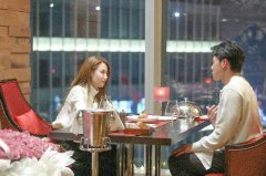 《怦然再心动》李元韬送白冰502朵玫瑰 黄奕崔伟深度交谈感情升温