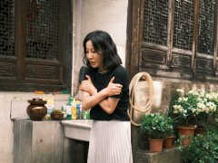 迷雾剧场《八角亭谜雾》开播 陶红与导演王小帅首次合作