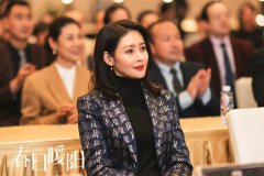 于明加《春日暖阳》热播 演绎干练经纪人况南姗